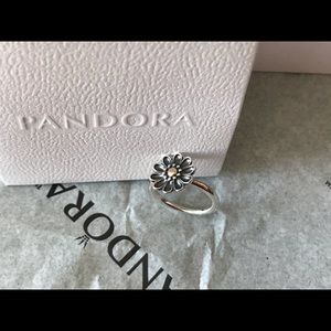 Brand New Pandora Oopsie Daisy Ring w/14K Gold